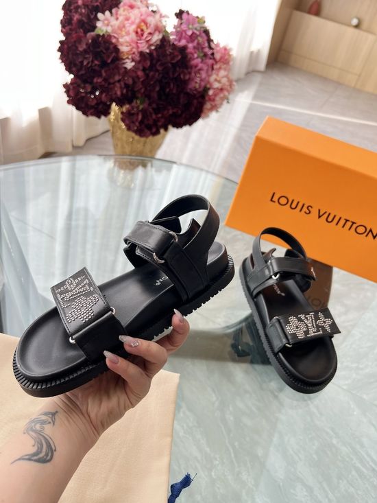 Louis Vuitton Classic Slip On Sandals Premium Cowhide Rivet Decor
