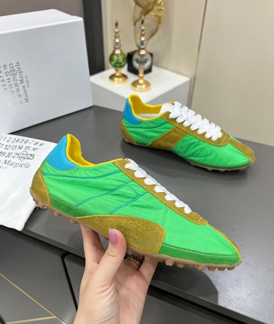 Maison Margiela Vintage Casual Sneakers With Stitched Detail Non Slip Sole