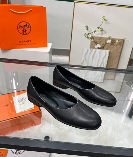 Hermes Soft Oiled Leather Flats with Genuine Leather Outsole