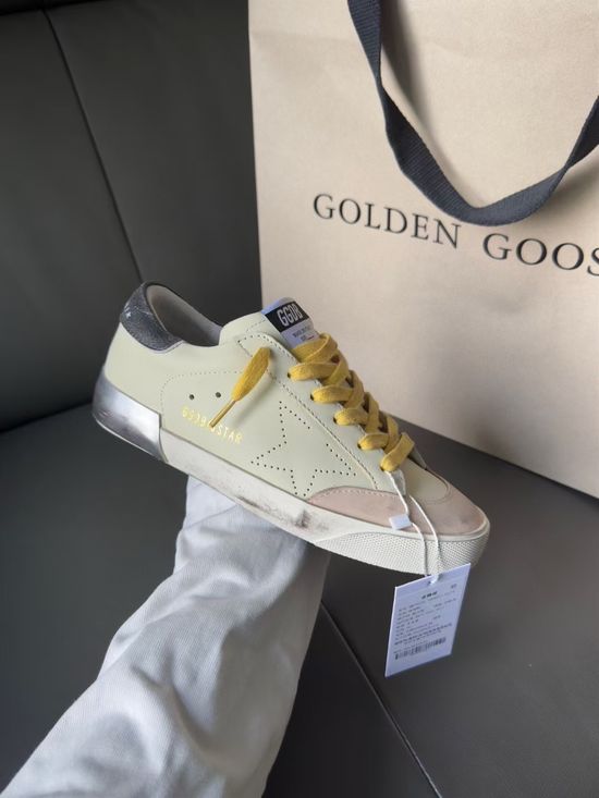 Golden Goose Vintage Distressed Sneakers With Perforated Star Comfortable Casual Shoes