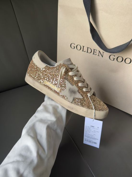 Golden Goose Sequin Decor Distressed Casual Shoes with Durable Sole