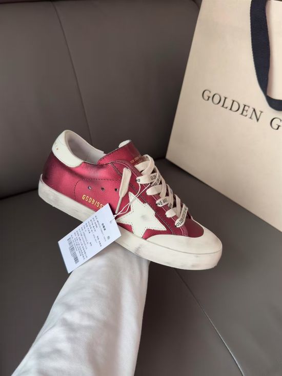 Golden Goose Premium Cap Toe Distressed Suede Comfort Casual Sneakers