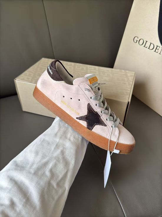 Golden Goose Vintage Distressed Suede Casual Sneakers with Soft Lining