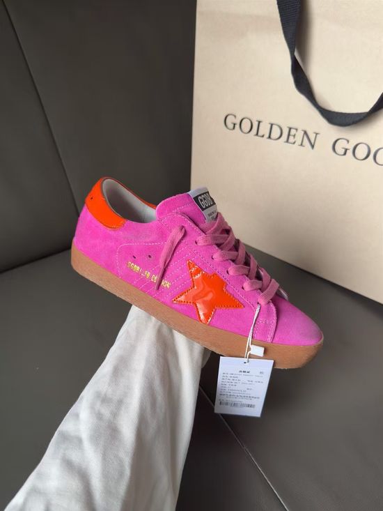 Golden Goose Classic Bright Pink Orange Heel Distressed Casual Comfort Sneakers
