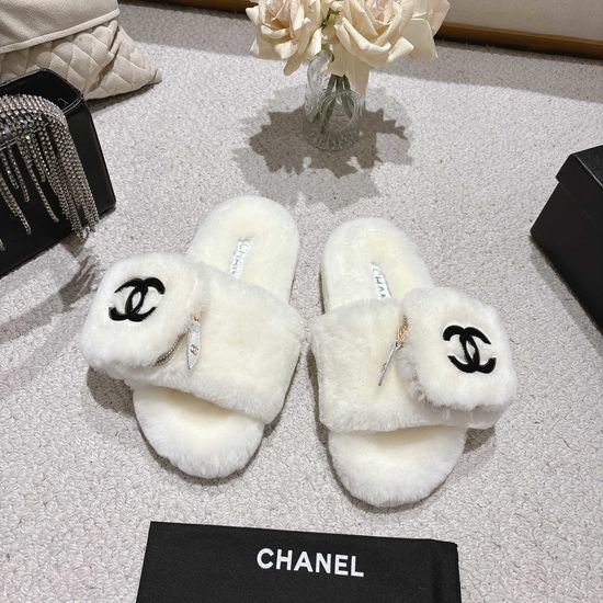 Chanel Soft Wool Slip-On Slippers Anti-Slip Comfortable Footwear