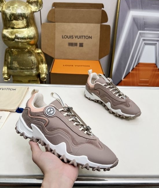 Louis Vuitton LV Premium Leather Sneakers with Flexible Wave Outsole
