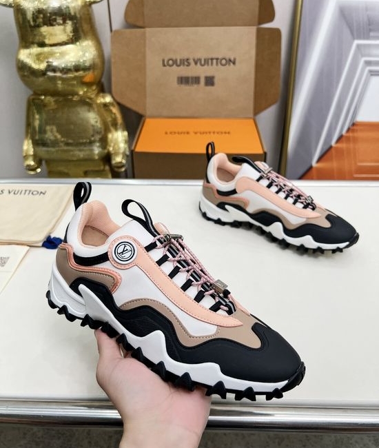 Louis Vuitton LV Premium Leather Sneakers with Flexible Wave Outsole