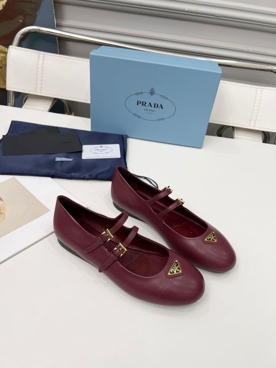 Prada Vintage Leather Loafer Casual Dress Shoes