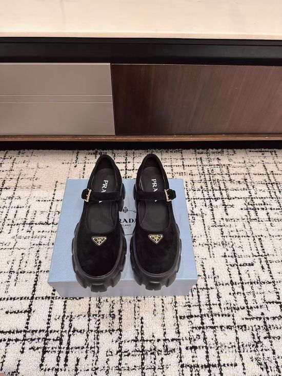 Prada Genuine Leather Buckle Platform Mary Jane Shoes Classic Comfort