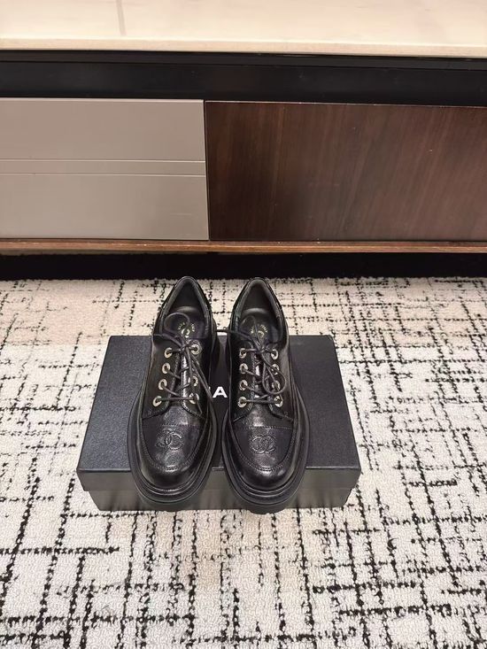 Chanel Vintage Style Thick Sole Leather Loafer Shoes