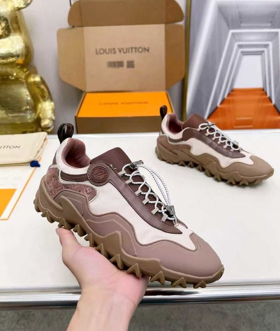 Louis Vuitton LV Premium Leather Sneakers with Flexible Wave Outsole