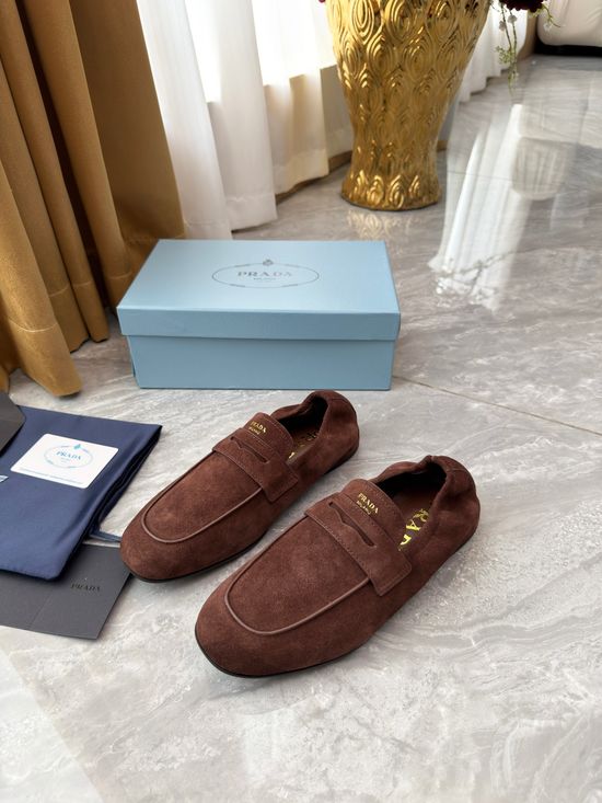 Prada Slip On Leather Loafer Shoes Wear Resistant Sole