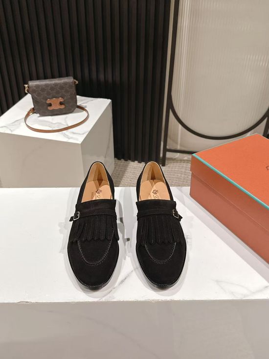 Loro Piana Top Grain Leather Loafer Shoes with Tassel Detail