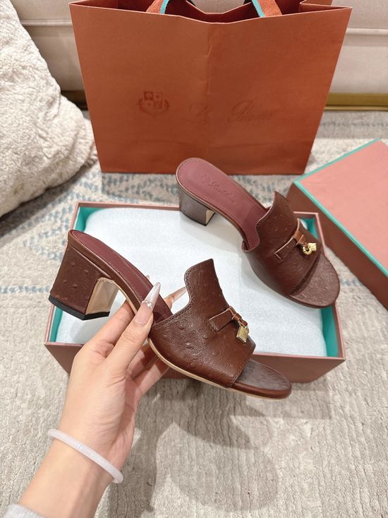Loro Piana Ostrich Pattern Genuine Leather Casual Slides