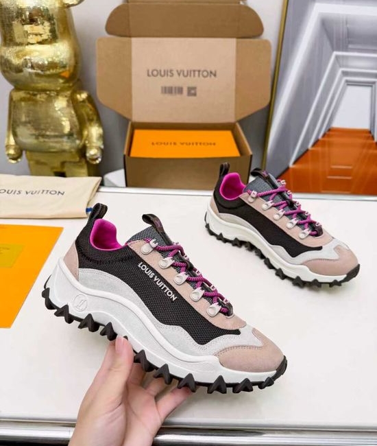 Louis Vuitton LV Premium Suede Mesh Comfortable Fashion Athletic Sneakers