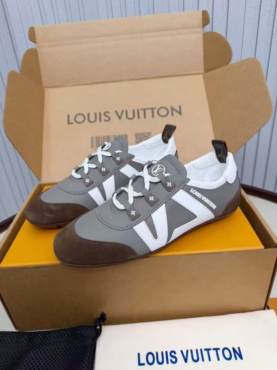 Louis Vuitton Vintage Style Leather Laced Comfortable Sneakers
