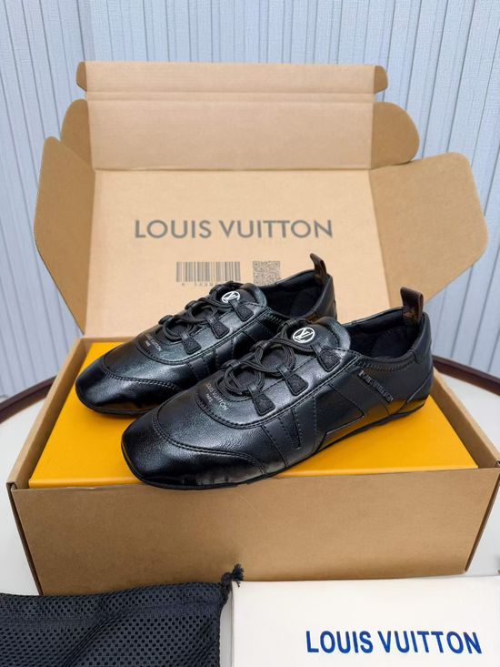 Louis Vuitton Vintage Style Leather Laced Comfortable Sneakers