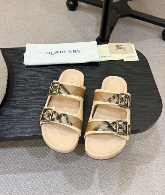 Burberry Woven Leather Adjustable Buckle Slides Comfortable Wear