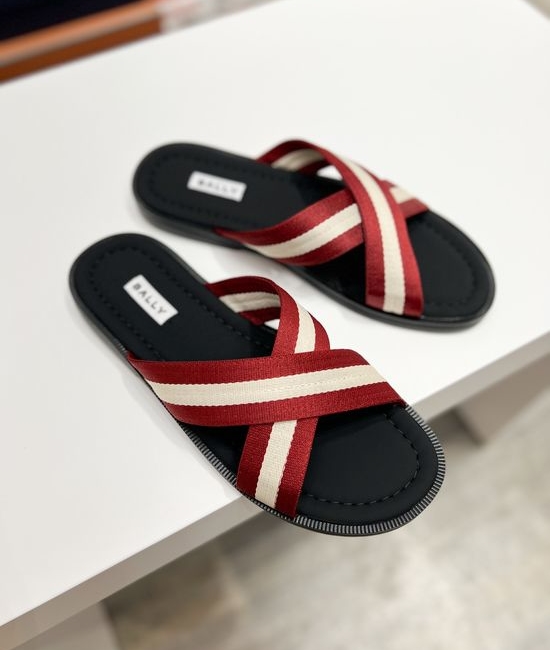 Burberry Premium Cowhide Slides with Soft Non-slip Outsole