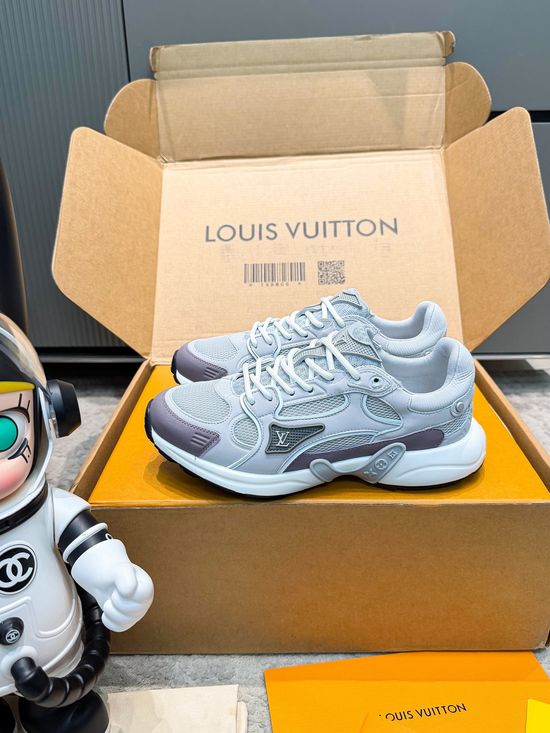 Louis Vuitton Mesh Breathable Lightweight Casual Running Sneakers