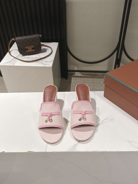 Loro Piana Tassel Buckle Slide Sandals Soft Comfortable Non-slip Elegant Footwear