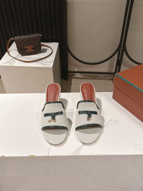 Loro Piana Tassel Buckle Slide Sandals Soft Comfortable Non-slip Elegant Footwear