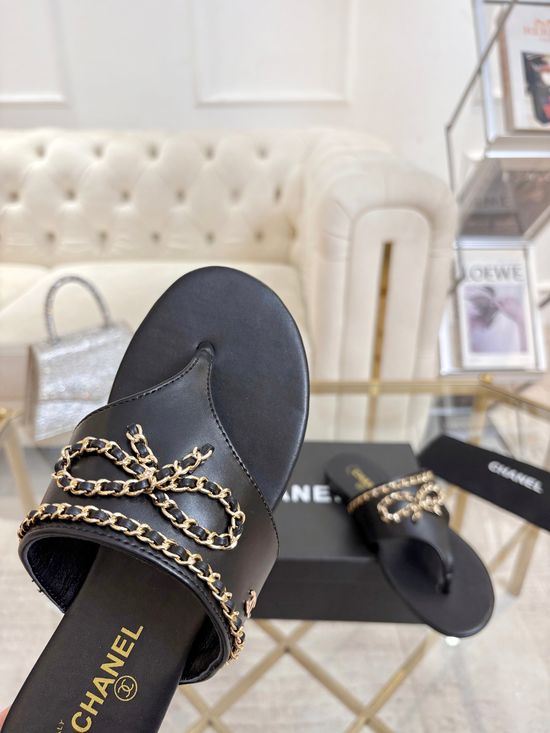 Chanel Bow Chain Decor Flat Thong Casual Sandals