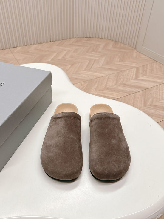 Balenciaga Comfortable Wooden Sole Slip-on Sandals
