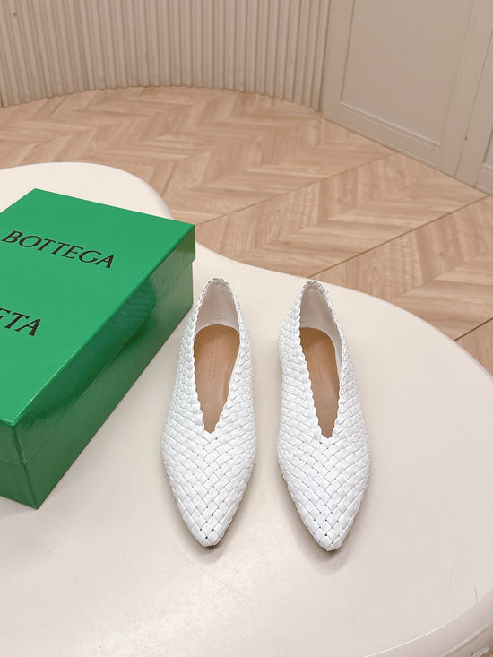 Bottega Veneta Hand-Woven Flat Slip On Shoes Premium Leather Upper
