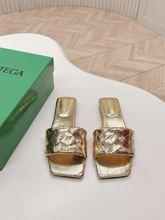 Bottega Veneta Woven Leather Mules Soft Lining Non-slip Sole Casual Shoes