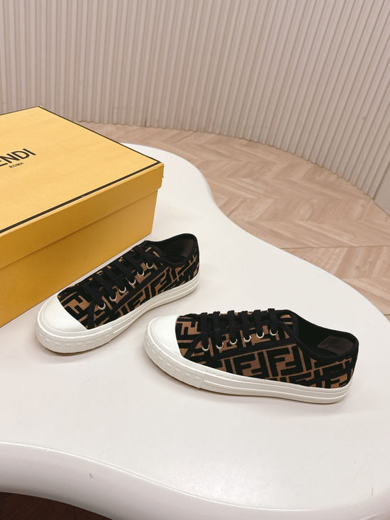 Fendi Monogram Pattern Casual Sneakers Breathable Lining Lightweight Daily Shoes