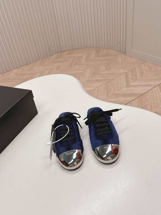 Prada Elegant Cap Toe Mary Jane Shoes Premium Leather Upper