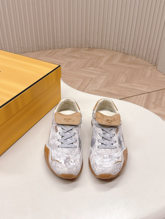 Fendi Suede Stitched Retro Casual Sneakers Soft and Breathable