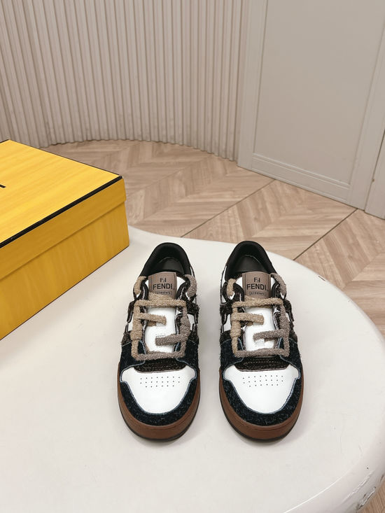 Fendi Leather Stitching Low-top Casual Skate Sneakers
