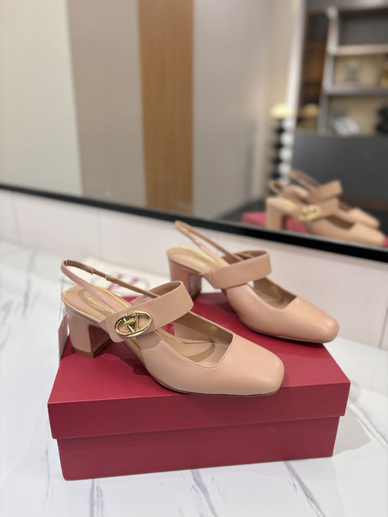 Valentino Gold V Logo Chunky Heel Mary Jane Leather Sole Shoes