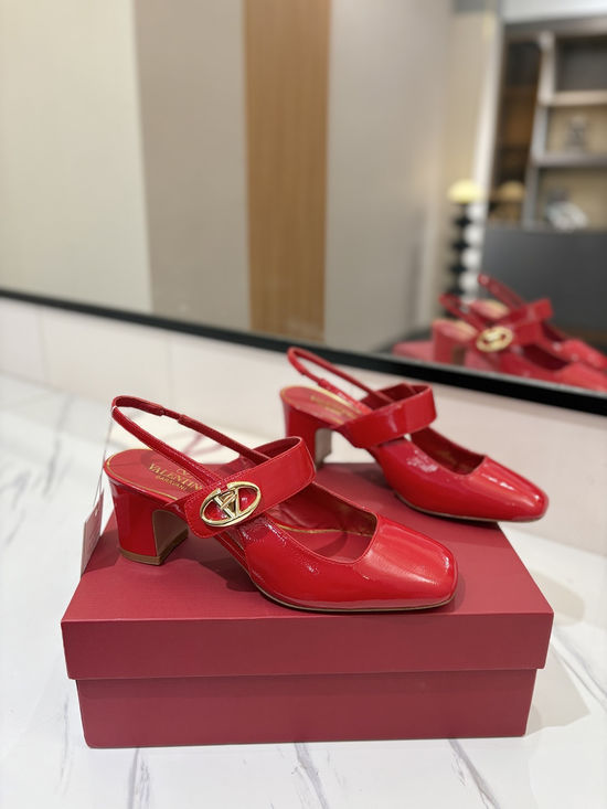 Valentino Gold V Logo Chunky Heel Mary Jane Leather Sole Shoes