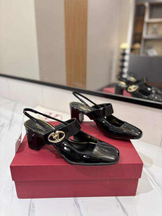 Valentino Gold V Logo Chunky Heel Mary Jane Leather Sole Shoes
