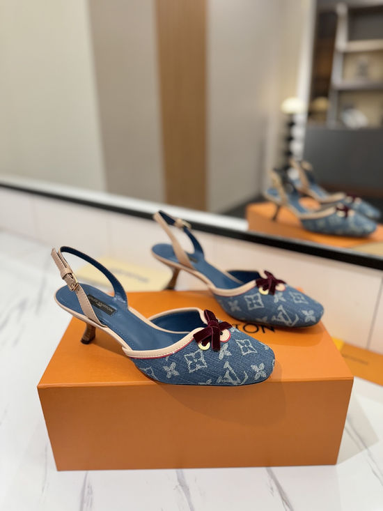 Louis Vuitton Elegant Open-Toe Sandals with Premium Materials and Custom Heel