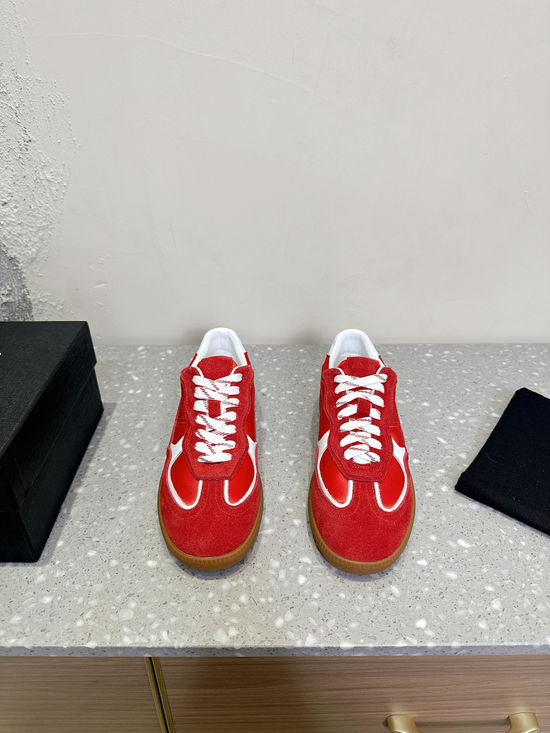 Alohas Premium Leather Casual Sneakers Comfortable Versatile Daily Footwear