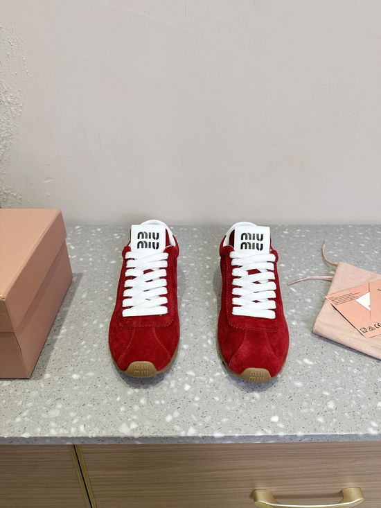 Miu Miu Vintage Retro Casual Athletic Training Shoes With Premium Leather