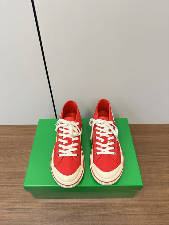 Bottega Veneta Vintage Basketball Inspired Canvas Fashion Sneakers