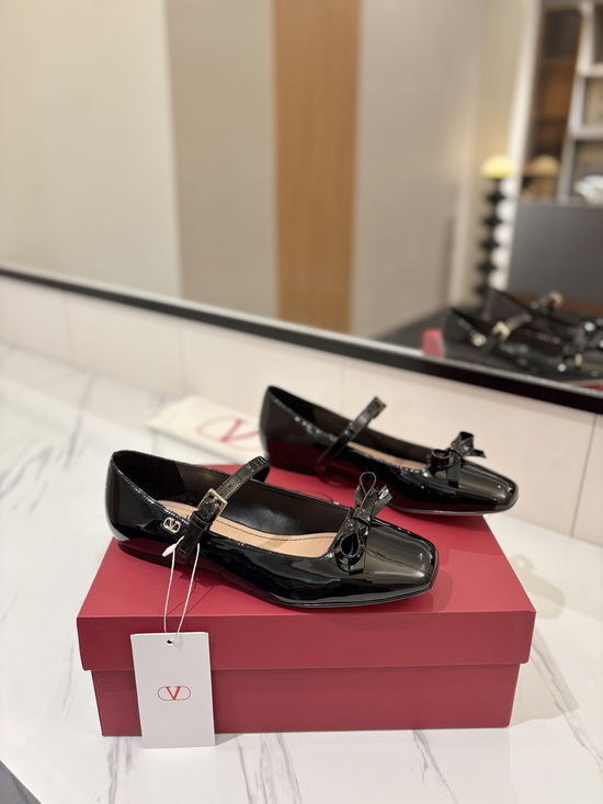 Valentino Bow Decor Sweet Mary Jane Low Heel Shoes