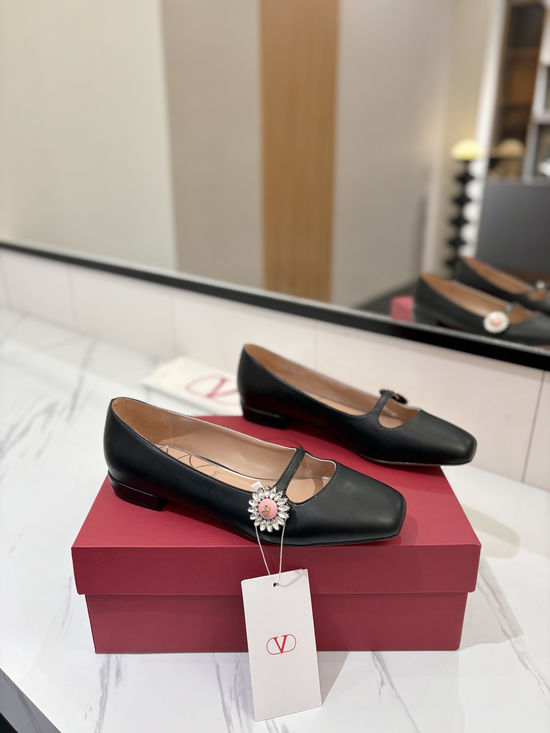 Valentino Bow Decor Sweet Mary Jane Low Heel Shoes