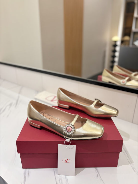 Valentino Bow Decor Sweet Mary Jane Low Heel Shoes