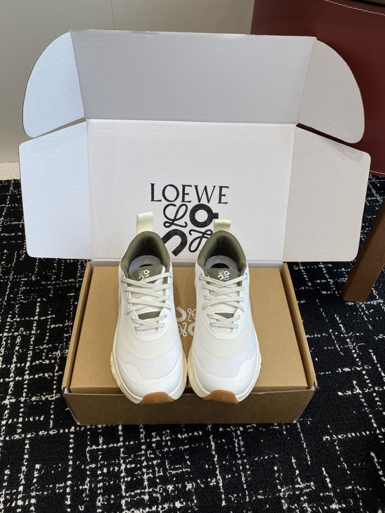 Loewe Lightweight Breathable Comfortable Casual Athletic Shoes