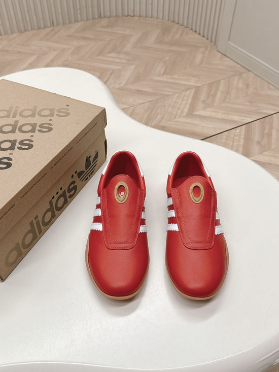 Adidas Comfortable Slip-On Casual Shoes Premium Upper Non-Slip Sole