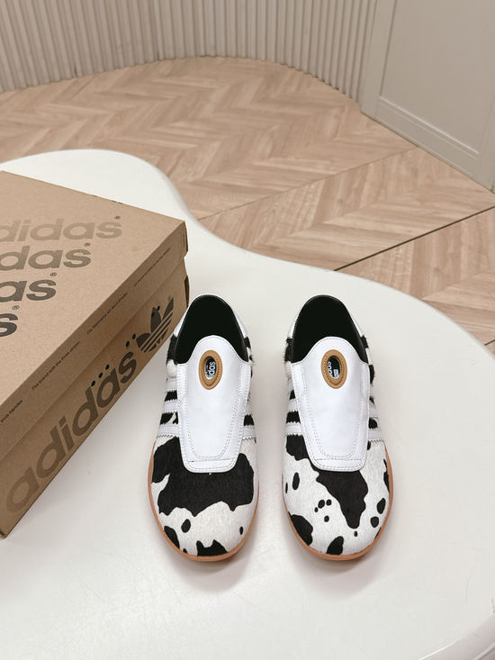 Adidas Comfortable Slip-On Casual Shoes Premium Upper Non-Slip Sole
