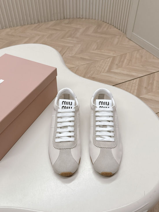 Miu Miu Classic Casual Training Shoes Lightweight Upper Soft Insole Non-Slip Sole