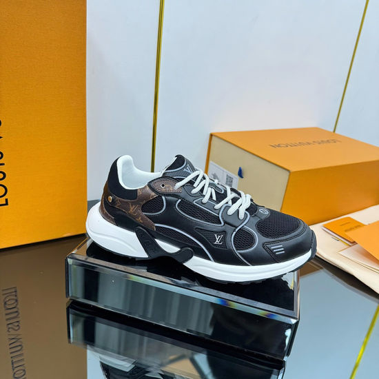 Louis Vuitton LV Breathable Daily Sneakers with Special Crafted Upper