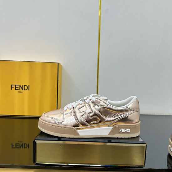 Fendi Classic Low Top Casual Sneakers Comfortable Versatile Daily Footwear